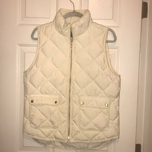 Women’s medium crew vest